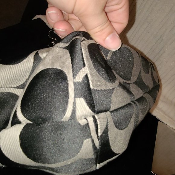 Coach Campbell Signature Belle Carryall - Picture 13 of 15